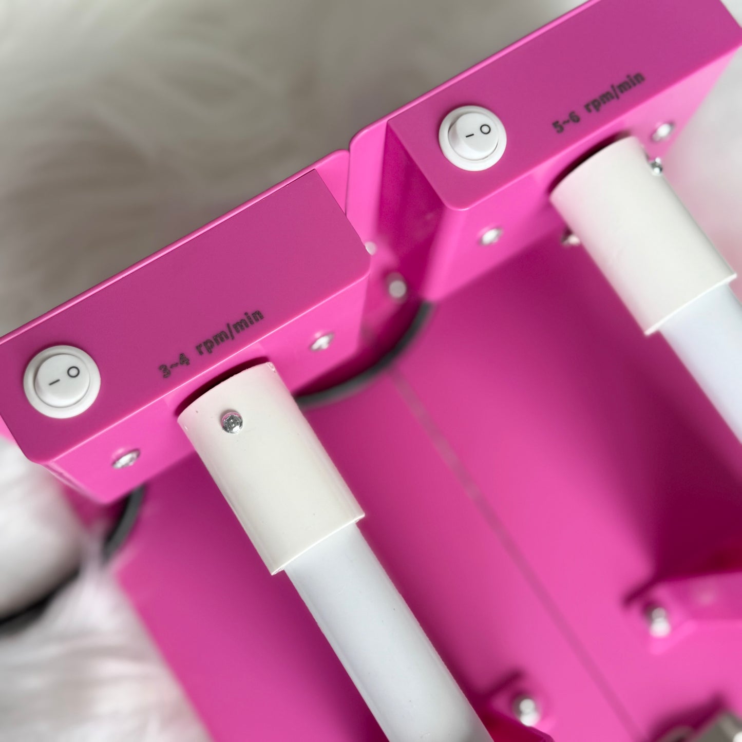 Dual-arm Tumbler Turner